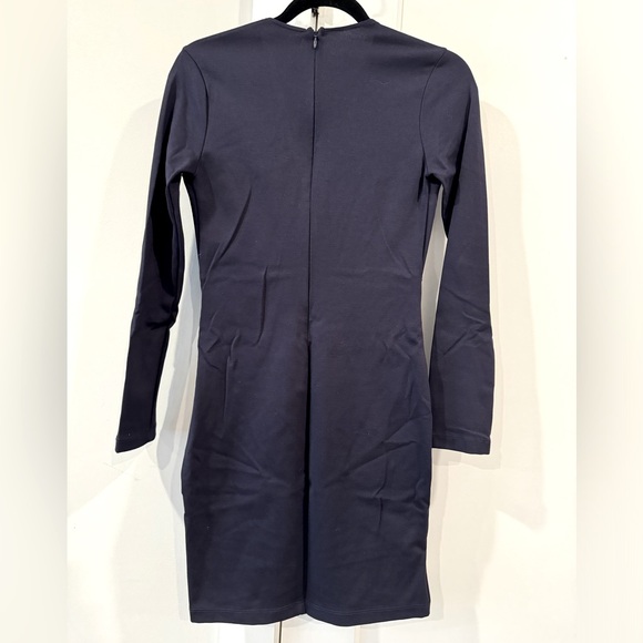 Lulus navy deep-v neck body con dress, size medium - Picture 2 of 2